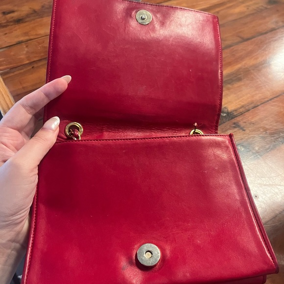 RARE Chanel Vibrant Red Quilted Lambskin Bag - Picture 8 of 8